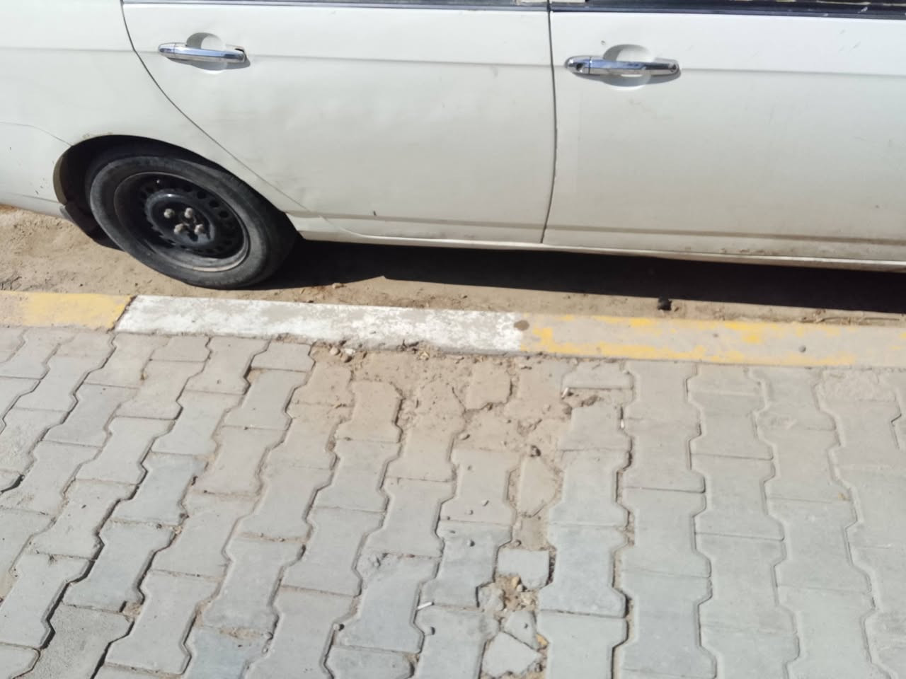 اليفان 620 خصوصي مكينة وكير وحدادية خير من اللة تبريد نقص غاز وكشرتهة كدام العين سعرهة 30 سيارة بسمي تحويل ثاني يوم رقمهة كربلاء ومكاني بغداد الحسينية
وذا اكو مراوس حسب القناعة‏  ‪***********‬‏
