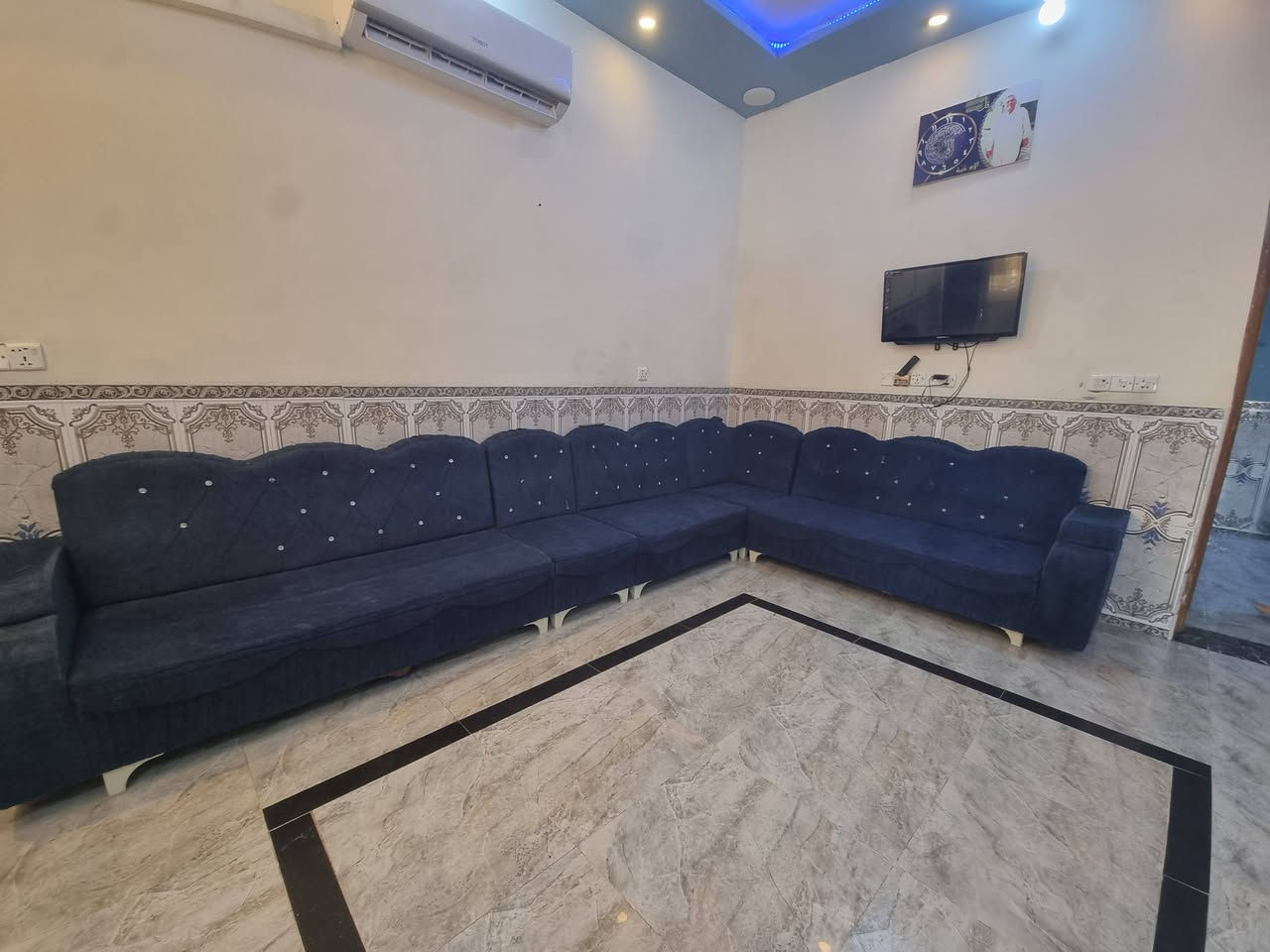 سلام عليكم ورحمة الله تخم للبيع الي يحب يستفسر يخابرني ***********
