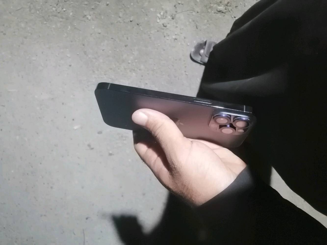 ايفون 14 برو ماكس • ٢٥٦ • مبدل شاشه