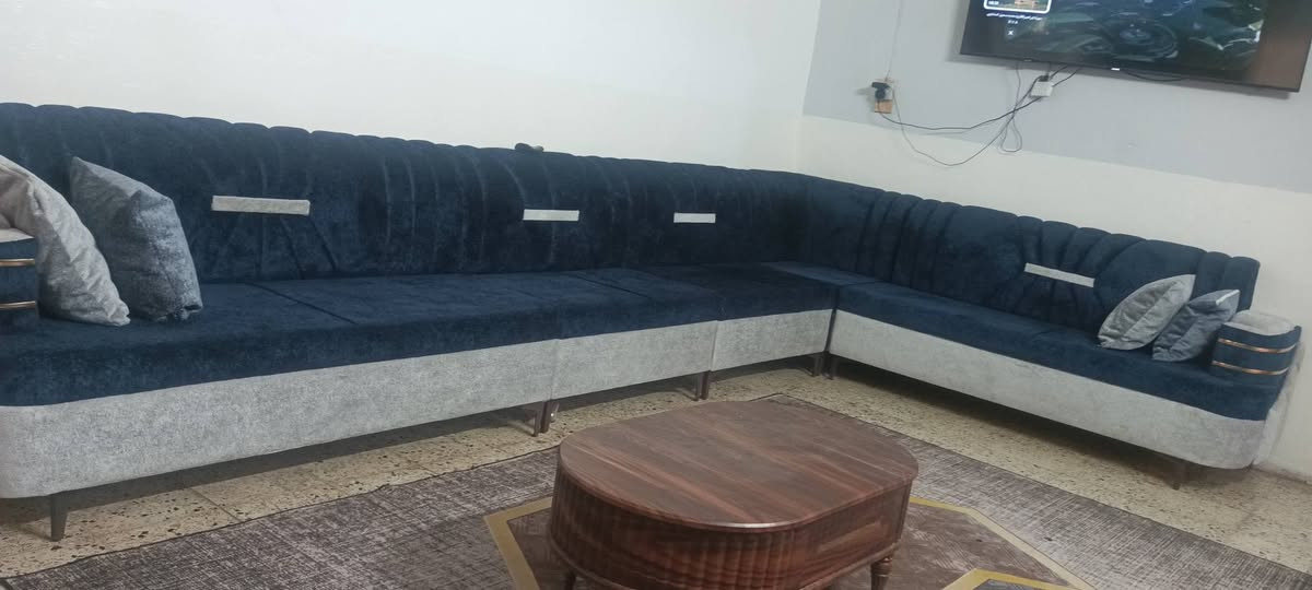 ديوان جديد • ٢٢مقعد • ١٤م