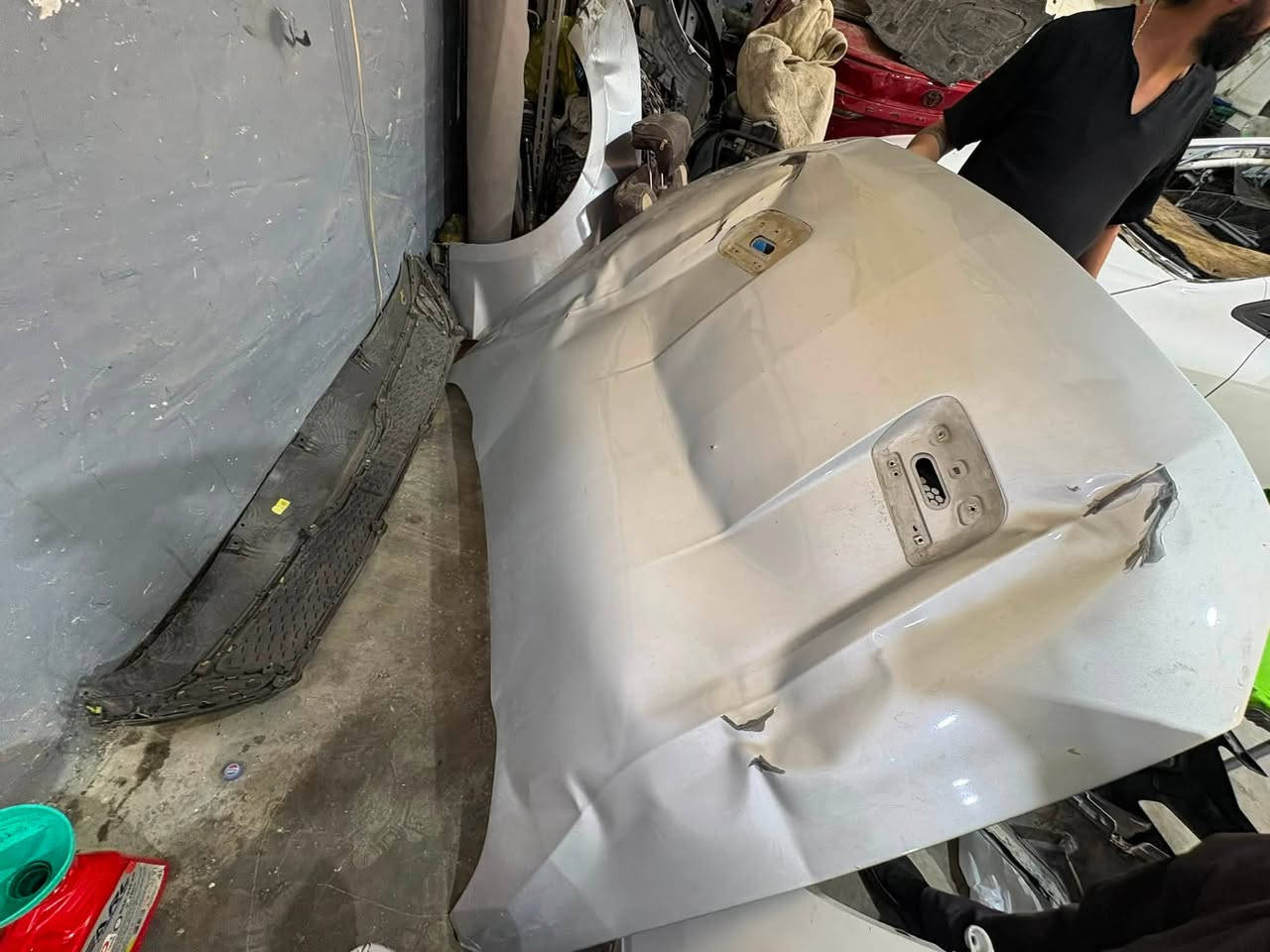 بنيد موستنك بالسعر الي يعجبك 
برهم من 18 ل23
بيع مستعجل 
***********
***********
