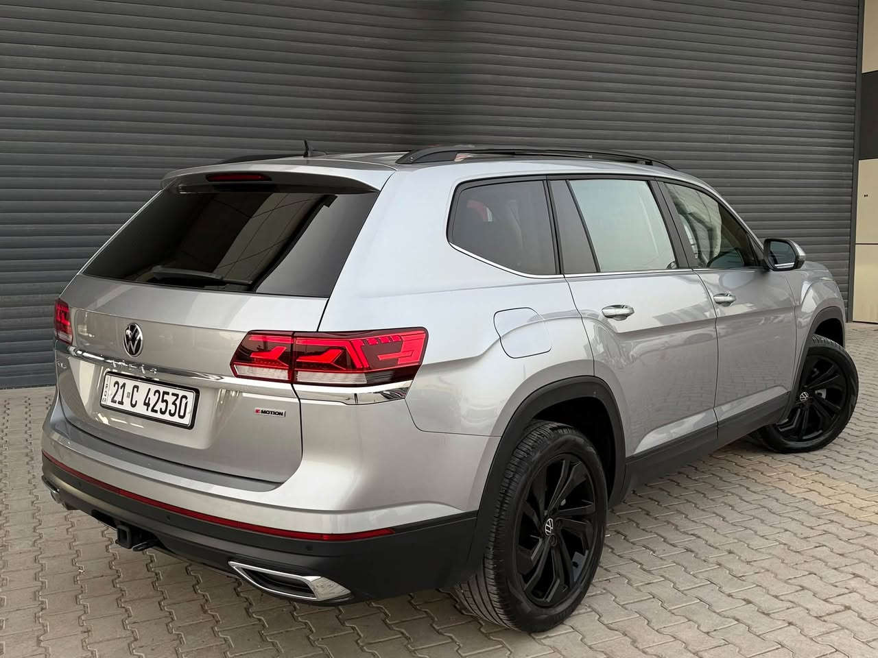 للبيع 
Volkswagen Atlas SE-TECHNOLOGY 2022 AWD
وارد أمريكي 🇺🇲
رقم الشاصي مُرفق: 1V2KR2CA1NC516144
سعر بلاشسسس مناسب جدا  💫
نص بوند صبغ بس بدوون دواخل 
ممحرک ٦ سلندر   ٣،٦ مرغوب
بانوراما 👍🏼
دفع رباعی 💪🏾
کشن vip
7 راکب 
کیج الکترونی  😎
ارباک تاک رجع بلادی 
كشنات جلد + تدفئة + + كشن السائق كهرباء 
حساسات أمامية + خلفية
شاشة تدعم Apple CarPlay + Android Auto لاسلكي 
شاحن لاسلكي 
تبريد 3 قطع 
مرايات جانبية شفط + عليها نقاط عمياء
تشغيل عن بعد 
٦٣ الف ماشیە 🤔
رقم هاتم 
***********
مکان سلیمانیە
