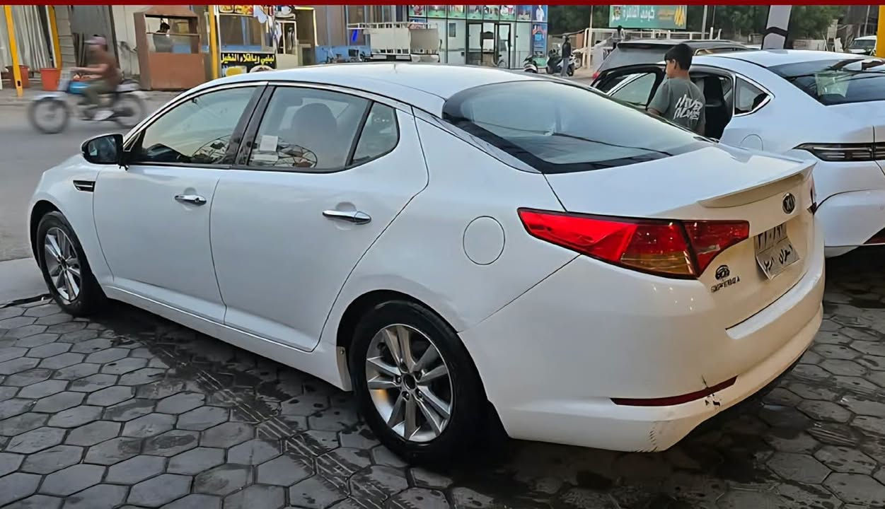اوبتيما 2013 خليجي  رقم اربيل القديم سنويه منتهيه 
محرك 2000 دوش 
بيها مكانين بارد وحالوب الدعاميات والعتب صبغ
الباقي كفاله من ضربه وصبغ وفتح وتبديل 
نص فول 
شفتات 
..تبريد قطعتين
اشاير بلمري
محرك وكير مكفولات
سياره نضيفه ع ايدي 
مكاني نجف 
السعر 93 $ 
***********
