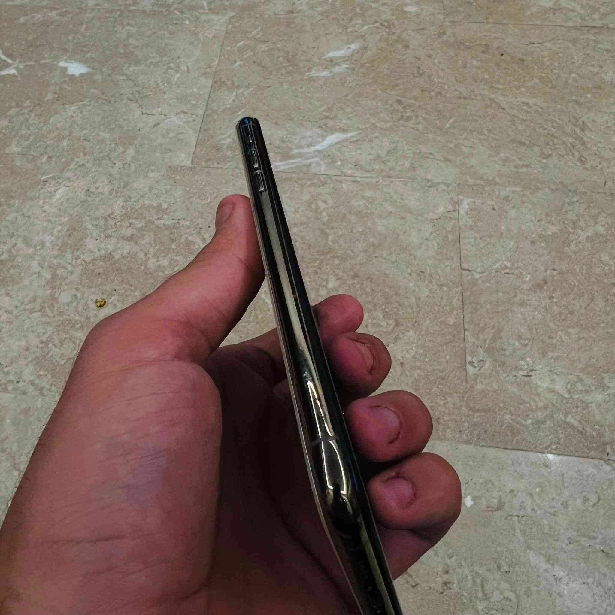 سلام عليكم
11برو ماكس✅

ذاكره256✅

مستبدل بطاريه اصليه100 ✅

مستبدل شاشه وضهر 

جهاز شغال وكلش زين

للاستفسار واتساب ***********
