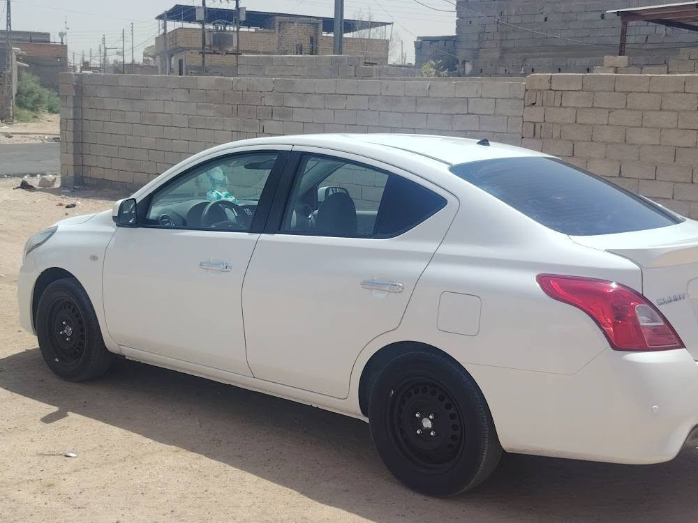 السلام عليكم نيسان سني  هندي رقم أربيل سياره 23 ماشيه 35 سياره جديده كلش كفاله عامه الاستفسار *********** عنوان السياره بصره كرمت علي البصرة, العراق
