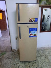 ثلاجة • جديدة • ١٢