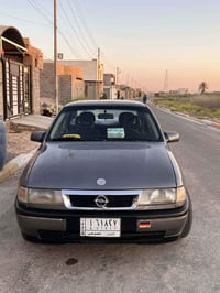 فكترا للبيع  لون رصاصي ميتاليك رقم انكليزي هزه جديده  محرك  2000 صدير ...