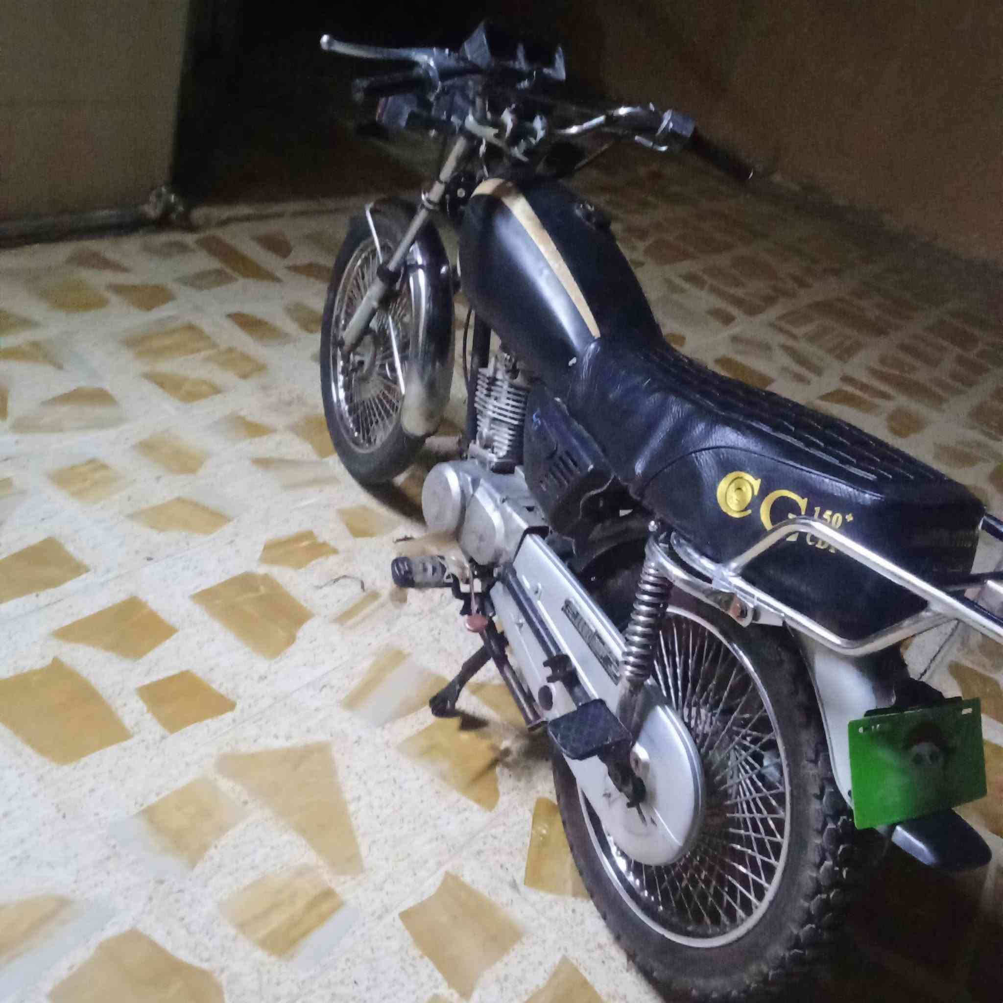 سلام وعليكم موطور لبيع 200 وبي مجال مراوس هم يرهم نامي 219محرك بي بدايت صرف متواجد الخاص او راقم***********
