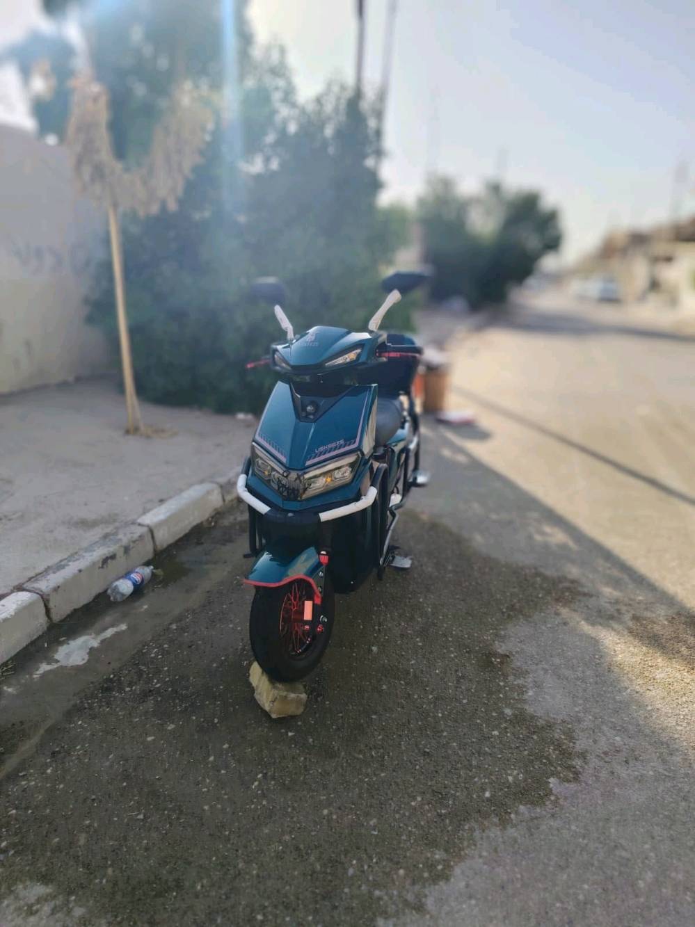 سلام عليكم موطور للبيع 6 بطاريات السعر 700و بي مجال
