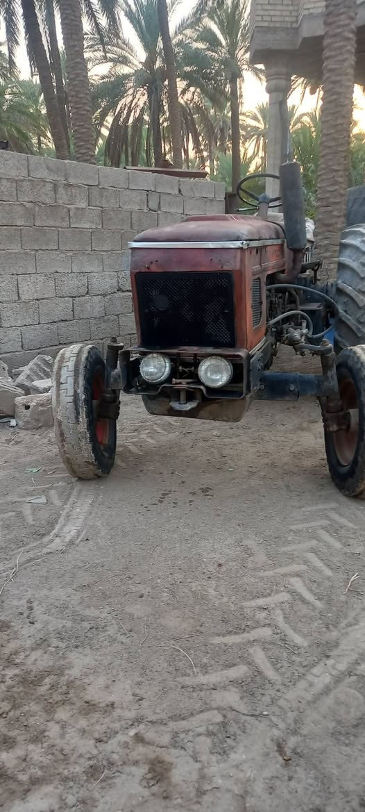 سعسلام عليكم مكينه لبيع عنتر 84مكينهجاهزه من كلشي مكفول كير و لمحرك تاخذه كبل لشغل 
سعر خاص مكينه ماكو وراهه كلشي  ***********
