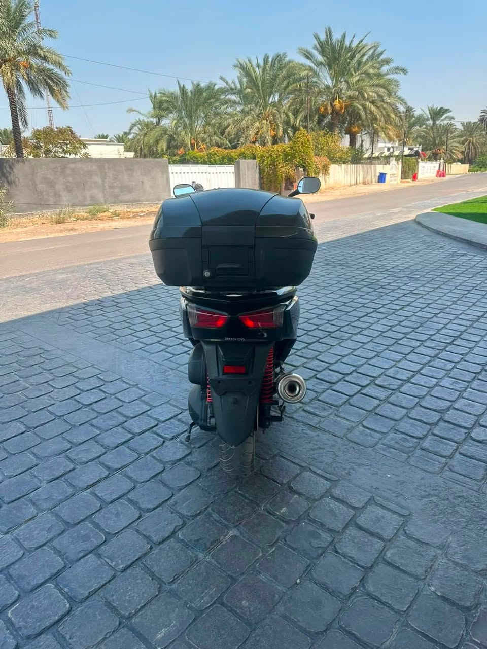 فورزه 012جديده ربمه ماشيه قليل عنوان بغداد جزيره بغداد ***********
