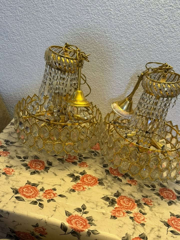 سلام عليكم غراض للبيع
ثريات مصري مو صيني 2 كبار 4زغار
مكنسه حديد مو لايلون
مفرغه
وسخان كهرباء وغاز
الاعنوان الامين ثانيه
*********** بي وتساب
