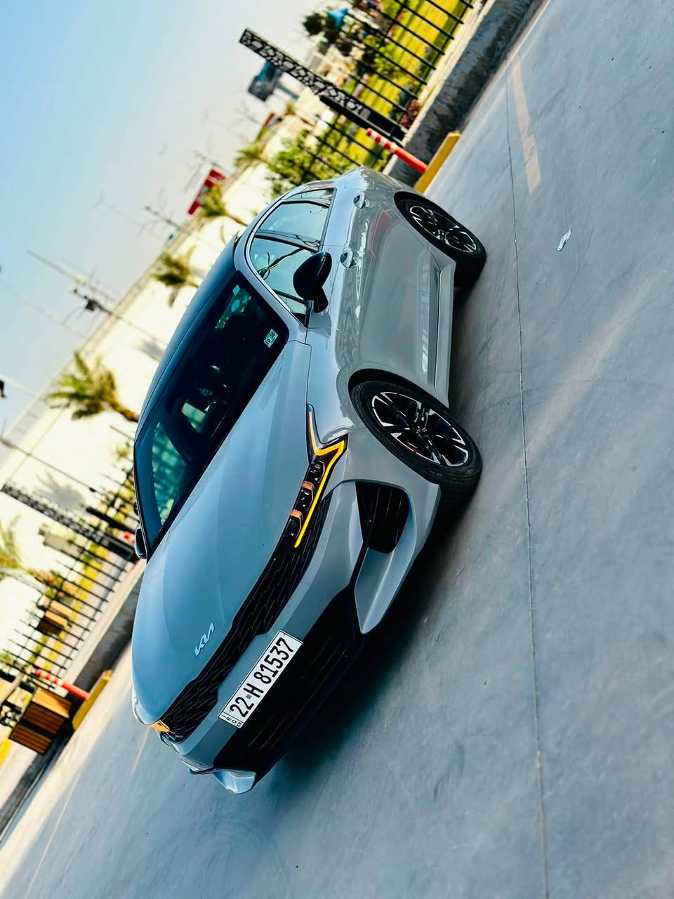 K5 gt line. 1600 T 
للبيع كي فايف موديل 2022

السياره استخدام نظيف جدا وترايها حلو السياره 
ماشيه 108000 كيلو متر حقيقي.  بدون اي خلل 

صبانه دوريه اول باول. تفاصيل كامله بالسياره. 
دهن اكسادو بانزين محسن فقط 

١- بانوراما طكتين 
٢- تبريد منفصل
٣- قياده اليه 
٤- بصمه
٥ - تشغيل عن بعد 
٦- رادارات. امامي خلفي جانبي 
٧ - نقطه عمياء 
٨- لد امامي خلفي 
٩-داخل احمر 
١٠-ضايفلها عزل جام درجه اولى مال حراره 
 والموصفات البقيه لليعرفلها جنايه الكي فايف 

مكانها بغداد. رقم اربيل باسمي تحويل مباشر  بدون اي وكاله 

لونها اسمنتي. بيها قطعه وحده صبغ. ( بنيد بدون ايرباك ) وبيها بارد جاملع امامي وشويه من الباب 

هذا كل الي بيها.  السياره ناصبه ومرتبه وجاهزه بدون اي نقص 

***********
