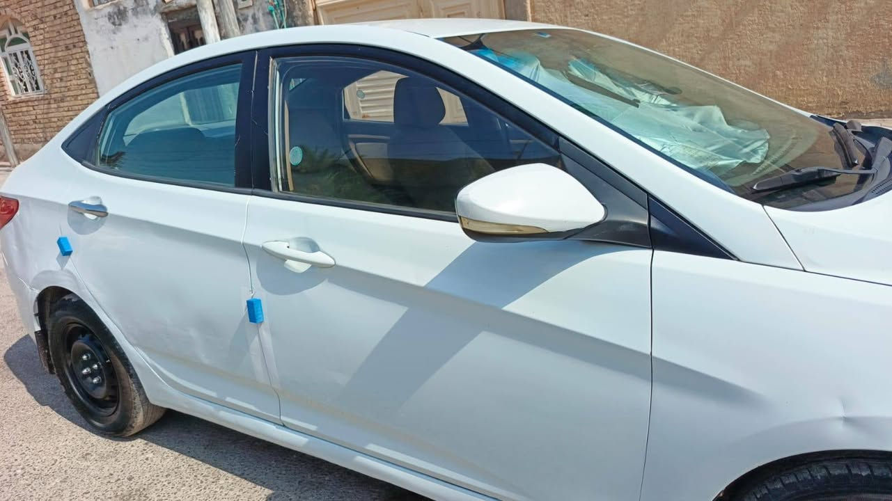 السلام عليكم بيع مستعجل
من رخصت الاخ الادمن  مكلف بالنشر 
سيارة اكسنت موديل 2012 محرك 1600 قطرتين 
كير حدادية تبريد  بيها قطعتين كما موضح بالسونار 
السعر 80 وبيها مجال بسيط  ترايك للبصره 
صاحب السيارة قبل 5ايام من اخذاها بس صار عنده ضرف ومتوازي على بيعتها 
الاستفسار  مكان السيارة النجف الاشرف حي الجمعية 
***********
اتصال  واتساب. ماسنجر
