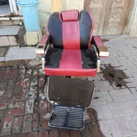كراسي حلاقة • النجف شارع المدينه • ٢ قطع