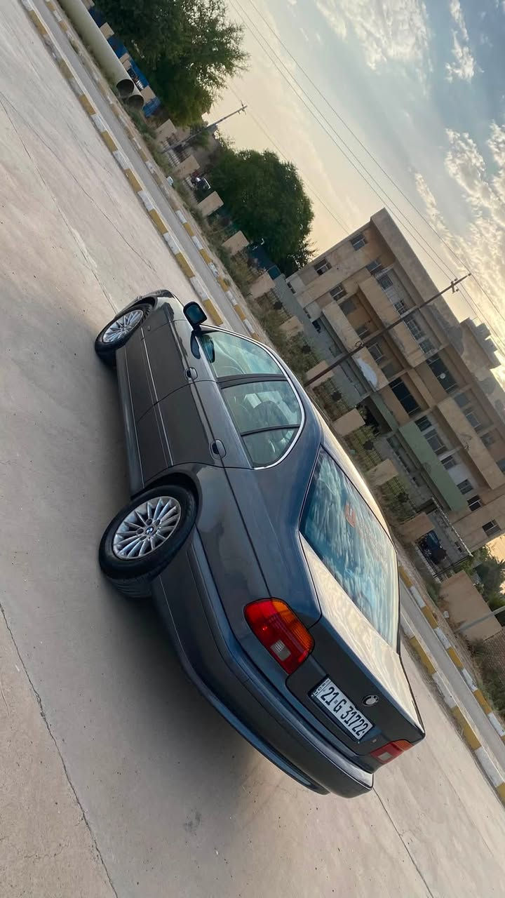 السلام عليكم
BMW E39 للبيع
حجم 525IA
موديل 2000
منظومه غاز بيها 
صبغ عام جمالية بيها قطعة وحدة حادث جامرلغ خلفي خفيف 
سيارة مصبوغة عام فرن جديد مصارلها اسبوع شرط صبغ اصلي 
اللون نفطي
:سنوية جديدة
:تحويل ثاني يوم
: بدون نواقص
مواصفات🔥
🔴بردة خلفية كهربائية
🔴كشنات امامية كهربائي خزن ميموري
🔴تليفون
🔴مراية شفط كهربائي
🔴كشنات امامية تدفئة
🔴تحكم استيرن 
🔴مثبت سرعة
🔴ستيرن M بلادي
🔴منظومة غاز كاملة فقط عبيلها غاز 
🔴تايرات جدد عليهن مصار شهر
🔴ويالة اصلي 2000تخم كامل حتى سپير
🔴حساسات خلفية 
✅السياره بدون نواقص 
✅:السعر 95 ورقة وبيها مجال بسيط للشراي
للاستفسار ***********
مكان السيارة كركوك
