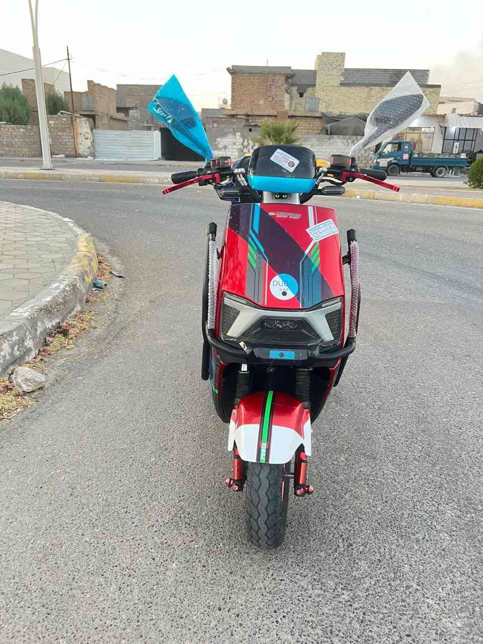 السلام عليكم للبيع
دراجه شركة الأخوين دبدوب 
موديل2026
موطور بالكارتون جديد ماشيه 3000
(اخو الزيروو مستخدم شي قليل ...)
(بطاريات عدد 6 على فحص ) 
فول مواصفات  «ملف 3500W» 
(نظام  R) (نظام P)
(مخرج شحن USP) 
لايت زنون عالي ناصي 
اشاير يمنة يسرة دبل اشارة
السعر 675الف وبي مجال
الموقع داخل الرمادي
الاستفسار***********
