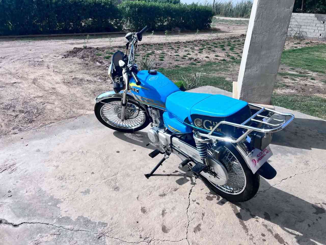 ايراني • ٤ كير