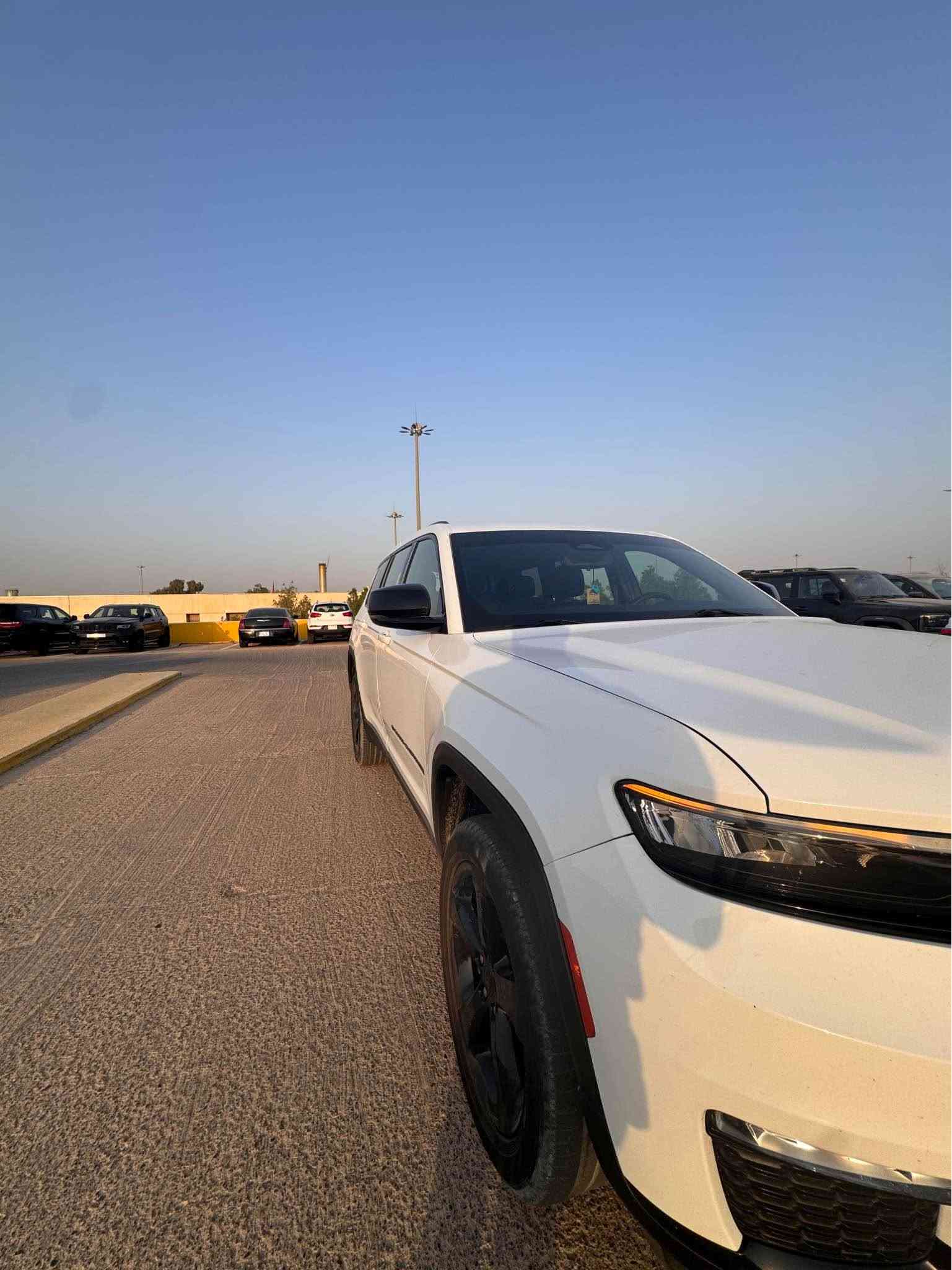 ياالله

السلام عليكم جيب كراند شيروكي 2024 وارد امريكي فول عدى الفتحة

2024 JEEP GRAND CHEROKEE, L limited 

المسافة المقطوعة : 45000 ميل 

         حجم المكينه : 3.6    V6

الضرر :باب امامي عكس السايق وجاملغ تبديل بلادي نفس اللون والجاملغ الخلفي PDR راجع 
بجم كبس كير مكينة مكفول بدون لالغود ولاشاصي سيارة مال جناي واستخدام قليل

                   

#مواصفاتها

1.شاشه

2.فتحه

3.كشنات جلد

4.كشنات كهرباء

5.ويل كب

6.رادار امامي

7.لايتات زنون 

8.هيتر بالاستيرن 

9.بكلايت لد

10.حساسات خلفيه وامامي

11.تشغيل عن بعد

12.اشاير بالمري 

13.بصمة ابواب

14.هندبريك بصمه

15.رادارات 360

16.كامرا خلفيه

17.تدفئة بالكشنات
امامي وخلفي 

18.قطعتين تبريد

19.سبعه راكب  

20.بصمه

#السعر : 285 مرقم بغداد شهداء باقيلها سنة 

تفاصيل اكثر *********** بغداد, العراق
