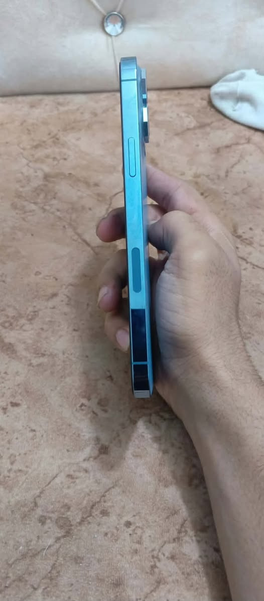iPhone 13 BRO MAX
بطارية :90ما معلاية ولا مبدلة 

ذاكرة : 256

لون :بحري 

بي فقط فطر بسيط بل كلاس كما موضح بل صورة 

وفالت الفلاتة مال كامرة ومرجعيهة وتقرة مبدلة 

غير هاذة مآبي الله شاهد كله بلاد 

مكاني ديالى شهربان 

العسر : 725وبي مجال بسيط حك الجية 

هــ : ***********
