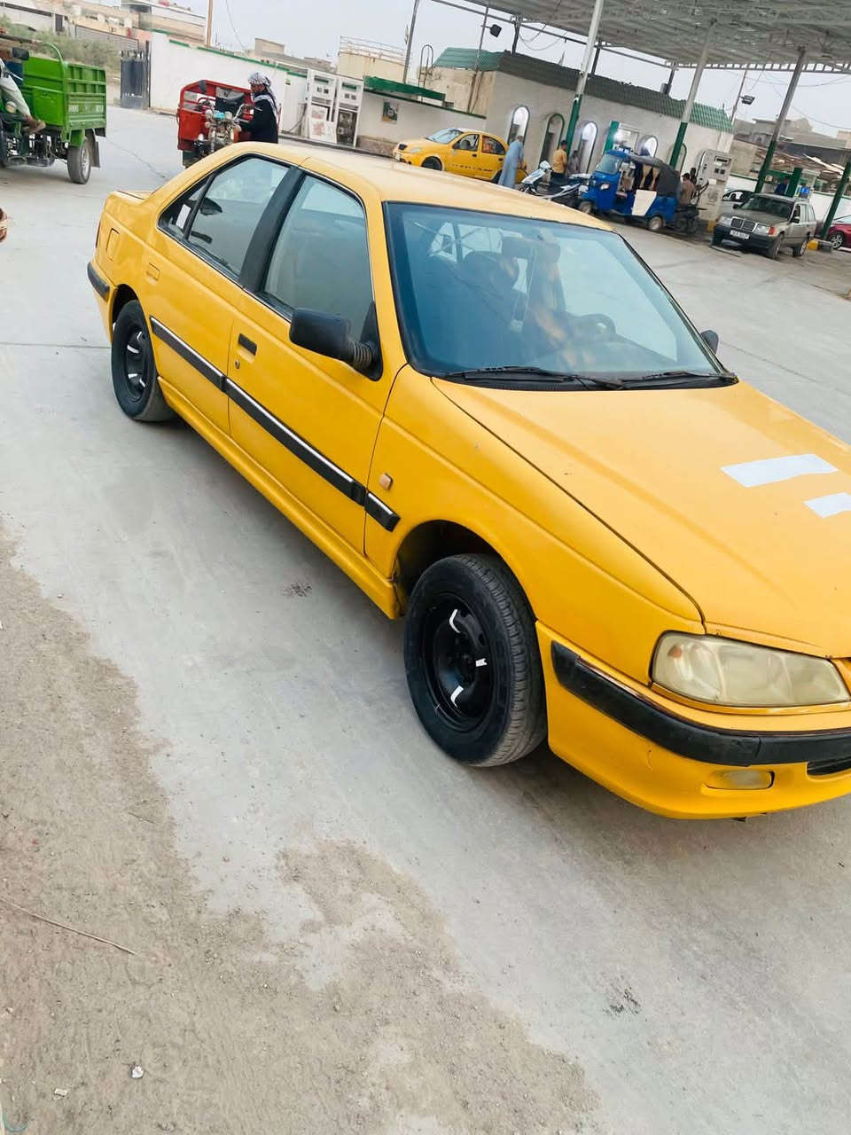سلام عليكم سياره بيجو بارص مديل 15  مكينه كير كفاله تخم تاير حداد جديد سيارة مكفول من ضربه تبديل صبق كهرباء كله شقل تبريد ثلج ❄️ سنويه جديد الحد 29 تحويل مباشر سعره 25مكان البصره *********** شراي نتصال ويدلل
