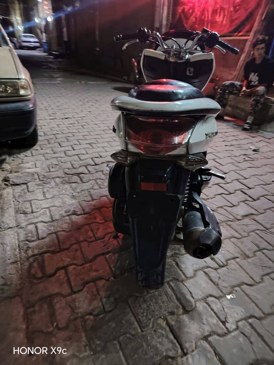بيسي اكس للبيع جيل أول ياباني مكينة 150دراجة كفالة دراجة مال رمبة علا ايدي دراجة بيها نقص دوسة وباب مال بلك اما كلشي شغال دبلات طسة ناعمة شلعة ومعدل دراجة يراد آلهة بريكات لان مو قويات بس تخفيف اني كلشي اكتب حتى من تجيني لاتكلي ليش ماكتلي ماشية 25الف وكسور دراجة بيها شخوط ترة والسعر 1150ترة مستعجل علا بيعتهة ودراجة مامومفتني بشارع وتصل واني خادم ***********اتصل وتدلل مكاني بغداد مدينت الصدر

