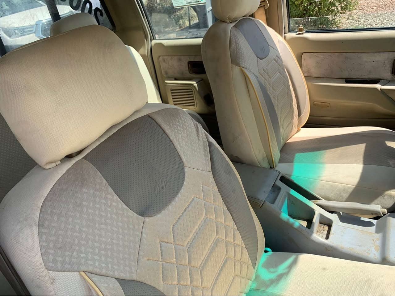 تەنها 23 گەڵا 😱
پیکاب تۆیۆهاڤ مۆدێل 2006 چوار بستۆن بەخاخ گێڕ عادی ناو زەرد نموە لە جوانی مەنەفیستی لەگەلە ئەکسل و گێڕی بەشەرت مەکینەی  دوکەلی هەیە تازە تەئمیر کراوە زور جایزە تەقە و رەقەی تیا نیە بەشەرت  نرخی 23 گەڵا و مەجالی تیایە گورینەوە ناکەم ژ.م***********
*********** كالار, السليمانية
