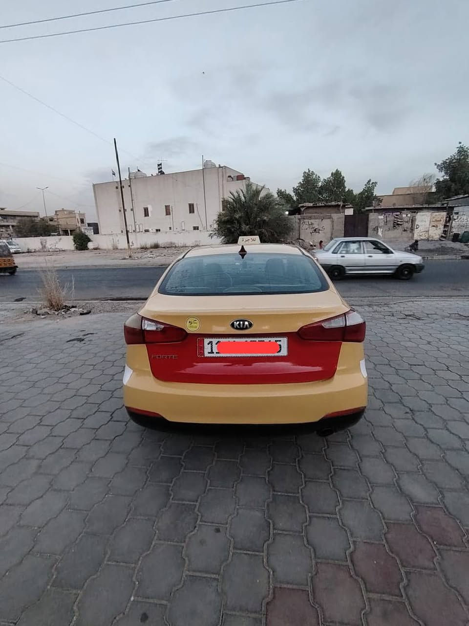 فورتي 15 وارد امريكا 💯
حادثه فقط البنيد هذا حادث امريكا السياره كلها ليبل واحد مكفوله عدا حادث امريكا ✅
مكينه 2000 خير من الله ✅ كير خير من الله 
صدر امامي وخلفي جديد كله فاتحه جديد 💯
تبريد كبمريسر راديتر غاز كله جديد كله اصلي 💯
بسمي مصفره هيئة والغرامة وسنويه جديده هزه جديد رقم دولي بغداد الإنكليزي  💯
مواصفات السياره 💯
شاشه اندرويد 💯
        كامره اصليه 💯 HD
     كامره دواره 💯 
ايكو 
تحكم اربع جهات 💯
مانع انزلاق 
مري شفط 💯
اشاير بلمري 💯
السياره مال جناي تأخذه جاهزه مجهزه نفس الصور وانظف واحلى سياره صبغه اولى بدون معجون 
العنوان بغداد 💯
السعر 90 وبيه مجال ***********
