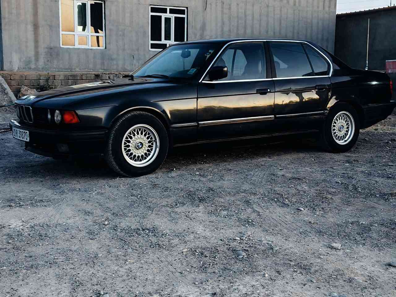 السلام عليكم 
                                                      BMW 735 
كير ومحرك شرط غرفة جلد كشانه كهرب فول توماتيك كهربائيات كلها شغاله تبريد قطعتين شرط بس كمبريسر منظومة جديدة صبغ بيها مكانات ابيع عام بدون طخات رقم نينوى دولي شرط التحويل السعر 47 ويرهم مراوس حسب القناعه ***********

