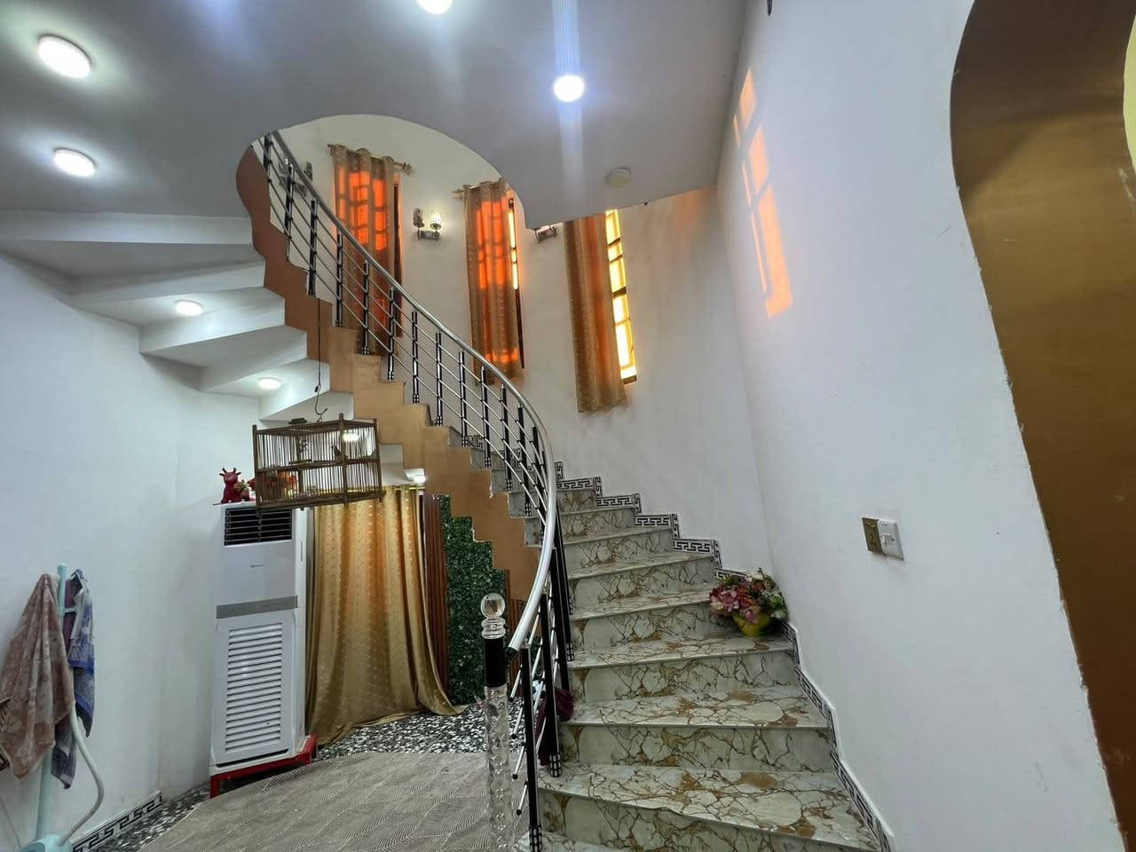 أسعد ألله أوقاتكم بكل خير 🏢
توفر دار سكن لبيع طابقين🔹
ألمساحه 200متر⚡
دار ركن على شارعين تبليط

العنوان : أبي الخصيب طريق الوسطي سبيليات قرب مدرسة صفره

علمن بناء شخصي 
جميع الخدمات متوفره
مدارس قريبه عليك + ماء + كهرباء + تبليط
محتويات البيت
حديقه
كراج 
دوانيه 
صالتين
مطبخ
غرف منام عدد4
صحيات
نوع العقار : طابو ملك صرف زراعي
نموذج 25
سعر 140وبي مجال
اللاستفسار***********
