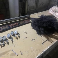 أغراض للبيع • كلهن • نص كل واحد