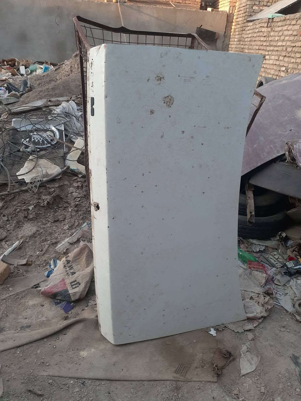 السلام عليكم اغراض سوبر 85 والعنوان واسط قضاء الحي والاتصال على الرقم للشغل***********
