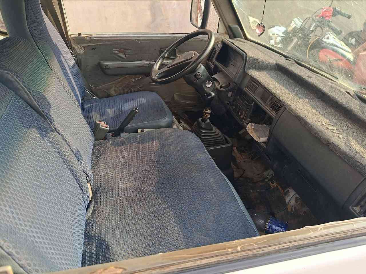 السلام عليكم كية بنكو موديل 95
رقم بغداد مشروع وطني سنوية 27

محرك كير بل شرط تخم تايرات جديد

عنوان كركوك سعر 55 بي مجال قليل
***********
