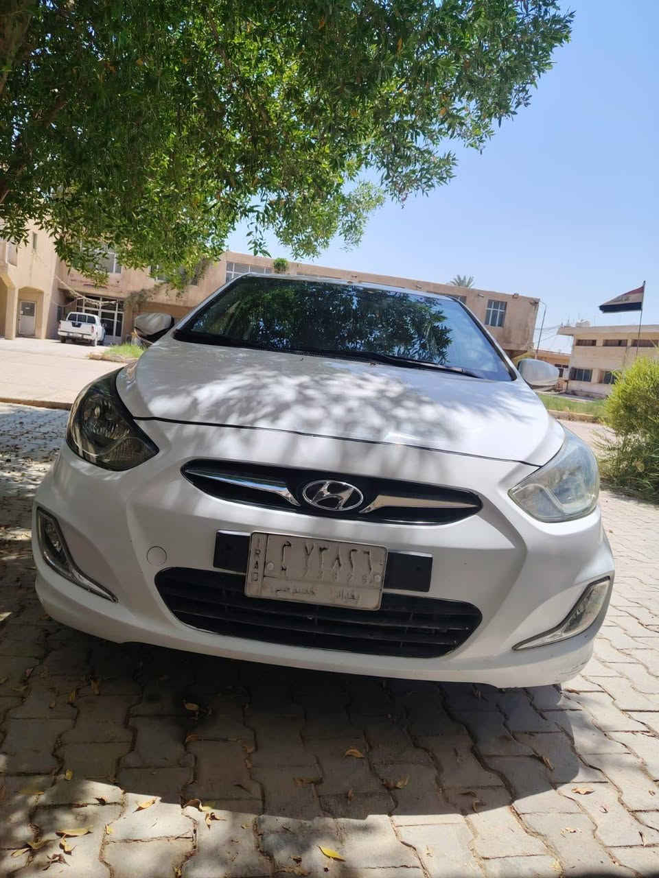 اللهم صل على محمد وال محمد...
اكسنت وارد خليجي للبيع 🧿...
موديل 2014🧿🪬😍...
السياره جديده بمعنى الكلمه احلى من الصور....
عليها ادامه كامله من الدعاميه للدعاميه..ماتصرف عليها ربع.....
تخم تاير...
حداديه جديده..
تبريد ثلج 🥶🥶...
رقم بغداد مداور ثاني يوم....
كفاله من الضربة....
بيها صبغات بصيطه  تجي وتشوف......
المكان النجف.....
سعرهاا جداااا مناسب.....75مع المجال...
للاتصال...***********
