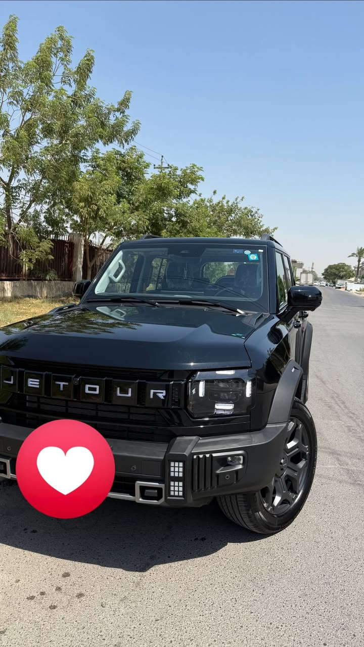 جيتور T2 بلكن هايبرد
موديل ٢٠٢٦
وكالة هارلم ضمان مليون كيلو او ١٠ سنوات 
فول مواصفات 
رادار امامي ( مانع تصادم)
رادار مانع انحدار عن المسار
رادار خلفي 
رادار جانبي 
نقط عمياء 
كروز كونترول ذكي حسب الطريق و سرعة السيارة الامامة
حساسات امامية و خلفية و جانبية 
كامرات ٣٦٠ درجة
مري شفط + اشاير بلمري 
اربع انظمة قيادة 
كراسي كهرباء 
كراسي تبريد 
ثلاجة 
صندوك شفط 
السيارة فول مواصفات 
الداخل المرغوب زيتوني + برتقالي 
ماشية ٥٥٠٠ كيلو زيرو بعدها 
مكينة ١.٥ تيربو 
٣٨٥ حصان    
السيارة زيرو جديدة بدون اي نقص 
رقم بغداد ب اسمي
***********
