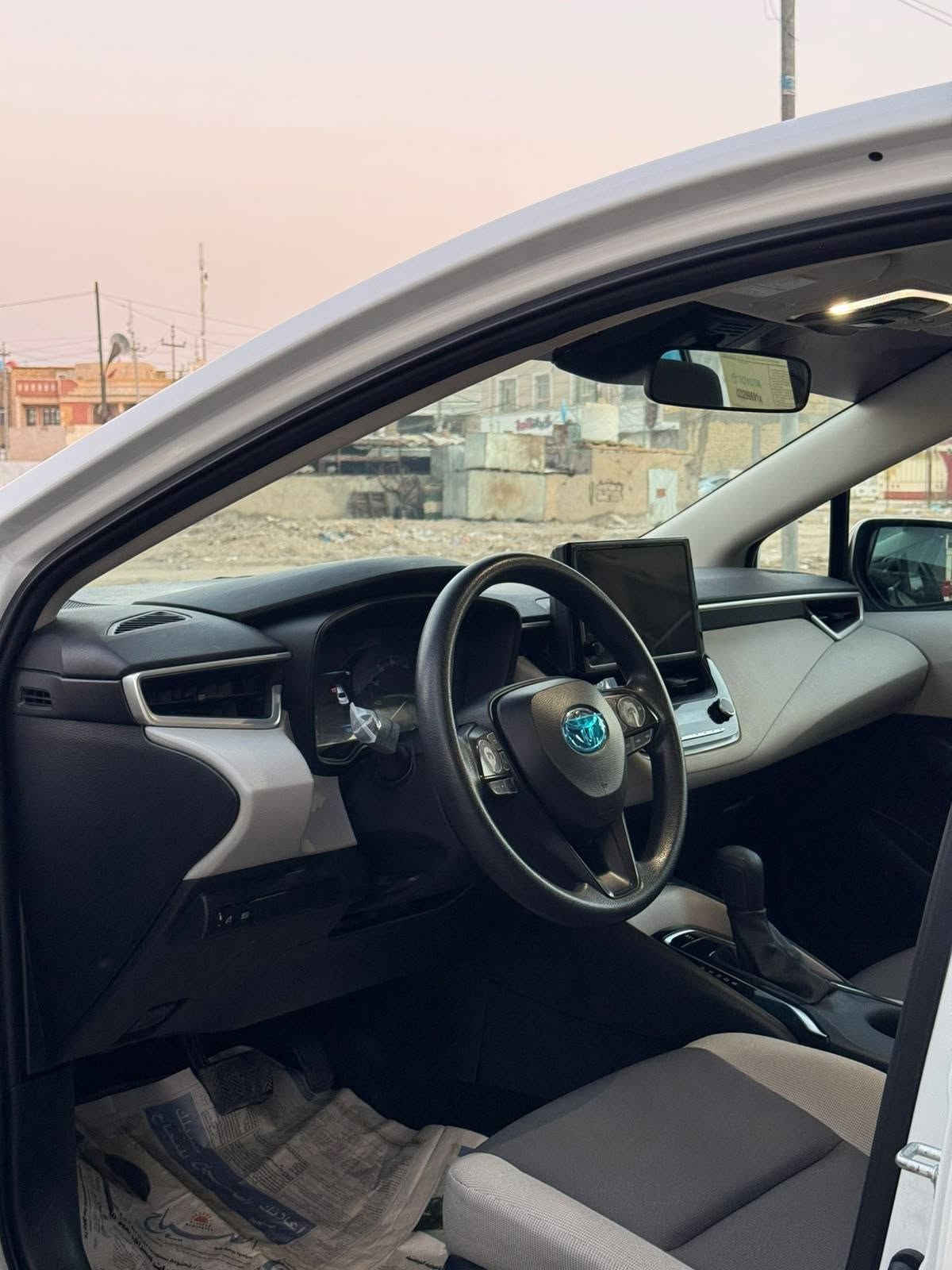 سلام علكم سيره كورله مديل ب2024 سيره جديده معنه الكلمه كفاله عتمه ما بيه نقص جاهزه ماشيه 3000 موصفات LE ب ***********
