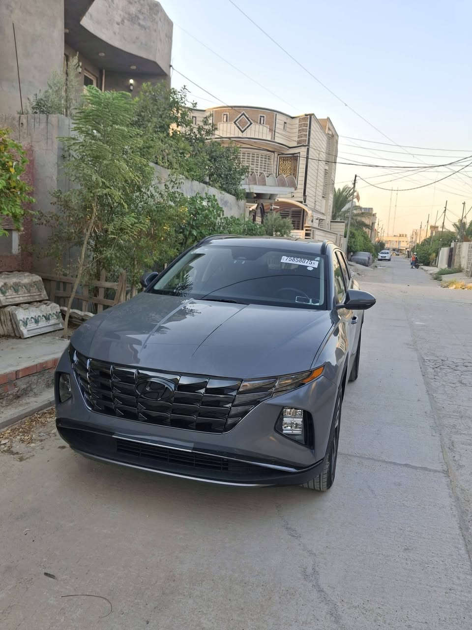 السلام عليكم توسان موديل ٢٤ وارد أمريكي لون اسمنتي مميز. سيارة جاهزة من كل النواحي رقم منفيست بأسمي تترقم جميع المحافظات تستلم سنوية ولوحات بنفس اليوم
فوول مواصفات فتحة سلايد
داخل جلد
كرسي كهرباء فول تحكمات
رادارات امامية وخلفية وجانبية
جنطة كهرباء
سايد بريك دكمة
اوتو هولد شحن لاسلكي ومأخذ usb
بصمة تشغيل وأبواب 
محرك تنفس طبيعي ٢٥٠٠ &8 نوزل والكير AT يعني بدون ادفانز 
بانزين عادي. 
بدون شواصي ولغود حتى الراديتر ومنظومة التبريد بلادية. 
مبدل باب خلف السائق وبركاته صبغ بالجاملغ الخلفي وبنيد بارد. 
مكان السيارة بابل حله المركز  إتصال او واتساب 
*********** / السعر المطلوب ١٦٠ $ ورقة وبيه مجال 
صور الحادث ورقم الشاصي موجودة بالمنشور
السلام عليكم توسان موديل ٢٤ وارد أمريكي لون اسمنتي مميز. سيارة جاهزة من كل النواحي رقم منفيست بأسمي تترقم جميع المحافظات تستلم سنوية ولوحات بنفس اليوم
