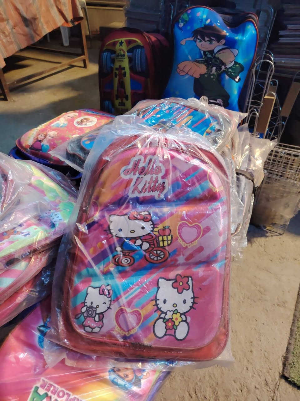 🎒✨ عروض المدارس من معرض نبع الفرات ✨🎒
معرض نبع الفرات للتجارة العامة 🛍️
🎒 حقائب مدرسية ابتدائية
🔥 سعر القطعة 5 آلاف دينار فقط مع تنزيلات قوية!
📚 القرطاسية متوفرة وبأسعار الجملة 💥
✏️ وكل الاحتياجات المدرسية متوفرة لدينا وبأسعار تنافسية.
🚚 يتوفر خدمة توصيل
📞 ***********
📍 العنوان: سوق المحاويل التجاري
قرب السوق العصري، مقابل كافتريا هاني وطرشي البركة، قرب عطارية ابن خسباك.
🌟 معرض نبع الفرات للتجارة العامة — كل احتياجاتكم المدرسية بمكان واحد! 🌟
حياكم الله ونورتونا ❤️
