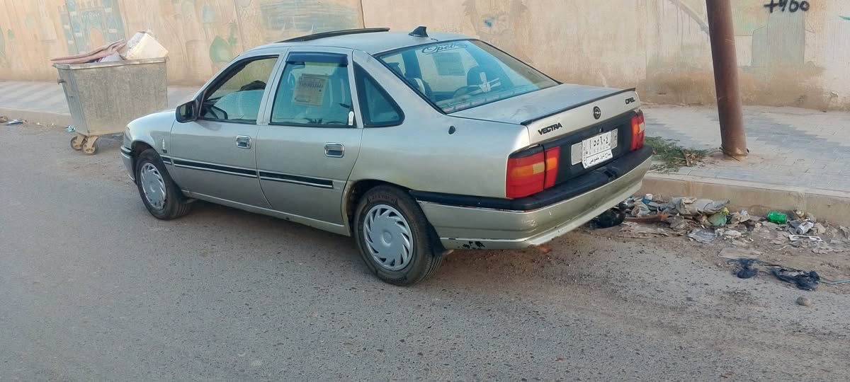 فكترا محرك 16 اقتصاديه فول محرك كير تجي تفحص
غرفتها ابلاديه سياره مال بيت حلوه تحويل مباشر 
السعر 36 وبيها مجال بسيط جداً 
للاستفسار الاتصال ***********
خاص ما اجاوب
