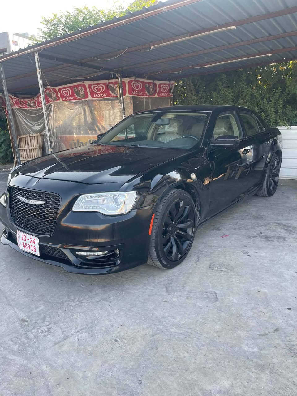 كرايسلر 300 • للبيع
