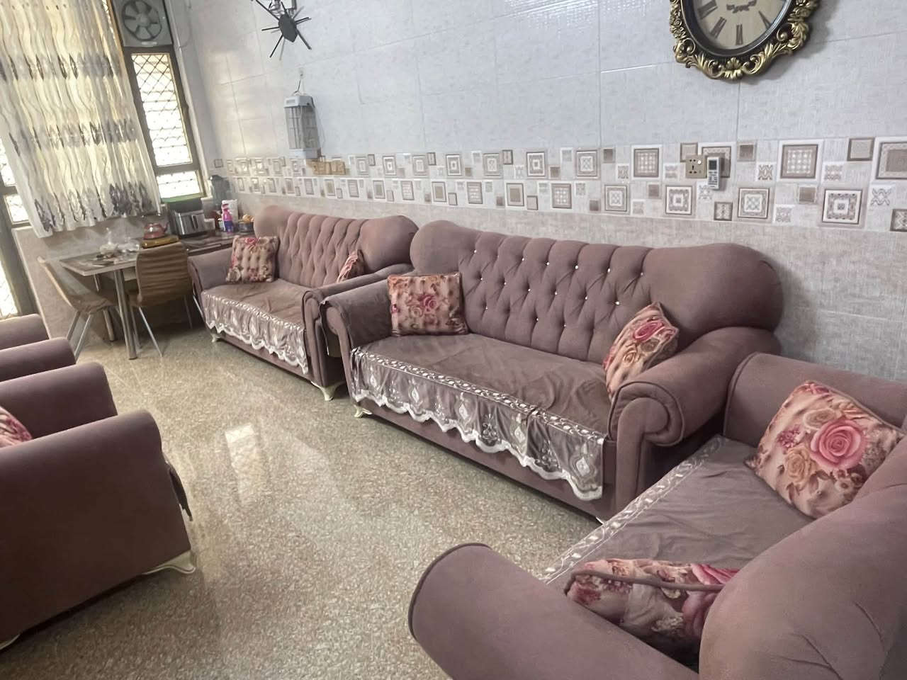 ١٠ مقاعد • استعمال قليل • سبع ابكار