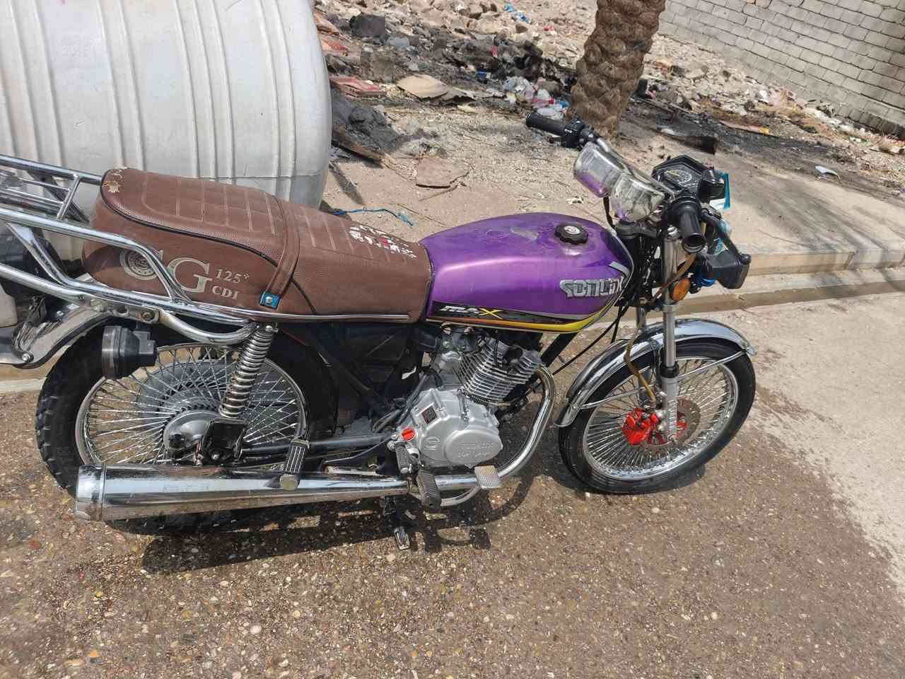 سلام عليكم دراجه تايكر للبيع
موديل 23✅

لون بنفسجي 💜

دراجه خير من الله 

كهربائيه كله شغال 🔌

اوراقه كامله 📄

بكاني ديالى بهقوبه بهرز 

الرقم ***********📞
