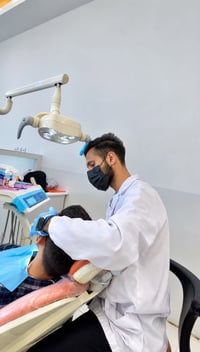 علاج أسنان مجاني • حشوات تجميلية • الجادرية بغداد