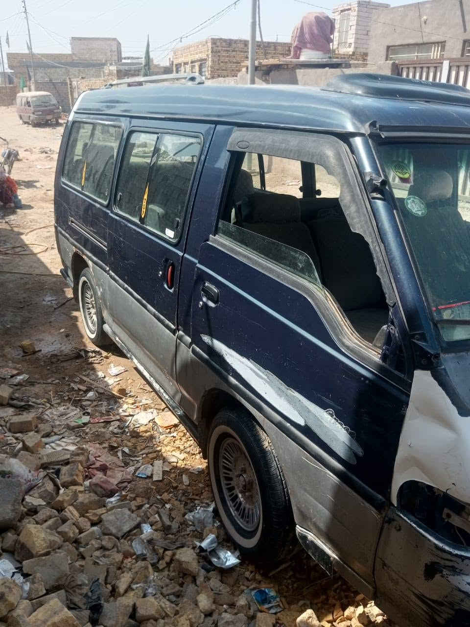 سلام عليكم هونداي موديل 94 رقم بغداد سياره كفاله عامه كير مكينه حداديه كفاله مكفوله من الصبغ السعر 25 وبيه مجال العنوان نجف ناحية الحرية / النجف الاشرف  راعيه ماندله اتكفل سرقه وعشاءر رقم ***********  بي واتساب
