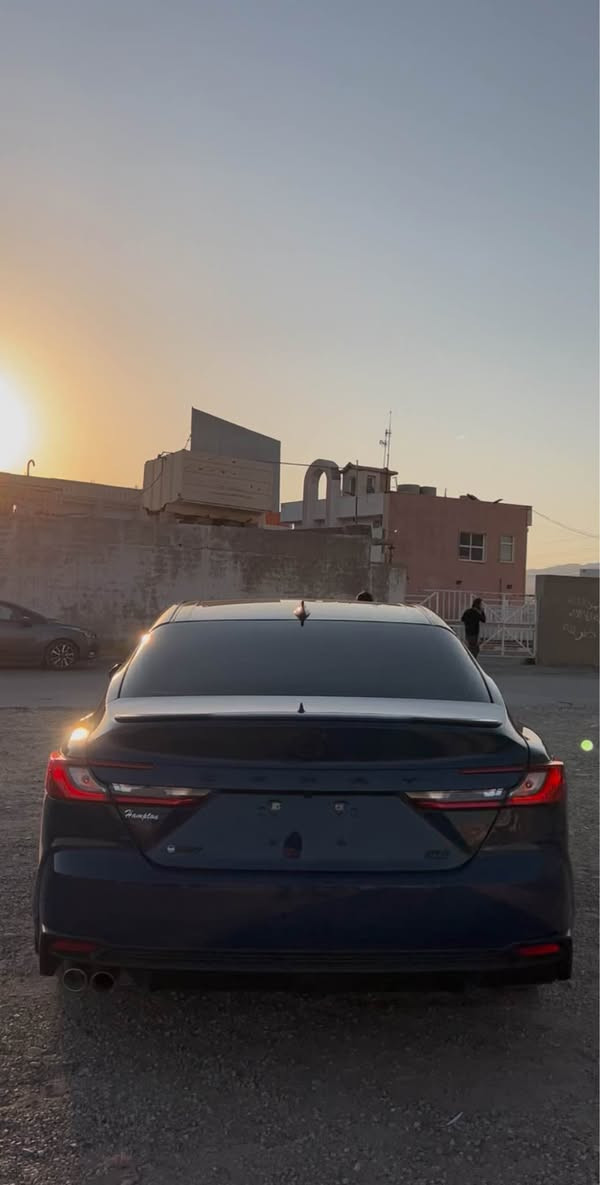 تيوتا كامري 2025 SE HEV 
سعر بلاش 💸😱 183$ ورقه و بها مجال قليل 
مواصفات 
بصمه 
بريك بصمه 
شاشه كبير 
رادار 
حساس 
بابين بصمه 
نضام اكو و نورمال و سبورتي و HEV 
كشن كهرباي 
كشن جلد 
شحن وايرليس 
و بعد مواصفات هوايه 
ضرر: فقط بنيد صبغ بدون دواخل ارباك ستيرن  راجع سيستم شركه 
مكان : عقره 
رقم موبايل : ***********
واتساب ⬅️ *********** اكر, نينوى
