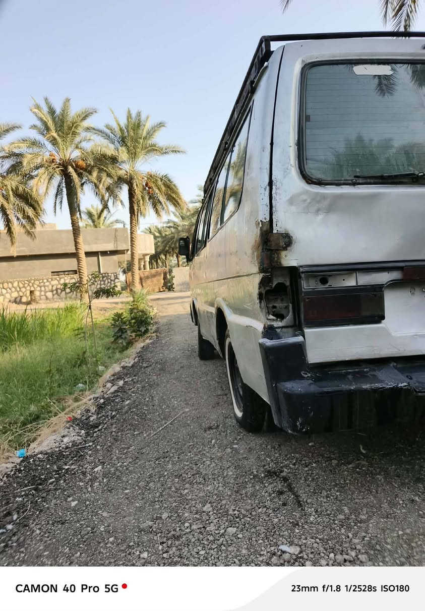 يالله السلام عليكم 
كيه بسته موديل 1992
رقم احمررا راعي ماندله 
المكينه بيه صوت ولكير الرابع يفلت 
زوج تايرات جدد باتري جديد 
الغرفه حلوه 
السعر 15وبيه مجال 
رقم التصال
***********
مكان السياره حله ورديه خارج

نص مكتوب في الصور:
- CAMON 40 Pro 5G 23mm f/1.8 1/2528s ISO426
- CAMON 40 Pro 5G 23mm f/1.8 1/2528s ISO270
- CAMON 40 Pro 5G 23mm f/1.8 1/2528s ISO264
- CAMON 40 Pro 5G
- 23mm f/1.8 1/2528s ISO180
- CAMON 40 Pro 5G 23mm f/1.8 1/2528s ISO184