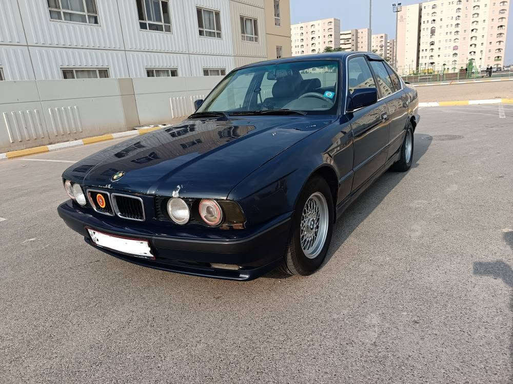 بي إم ٥٢٥ • ١٩٩١ • فتحة سقف داخل جديد
