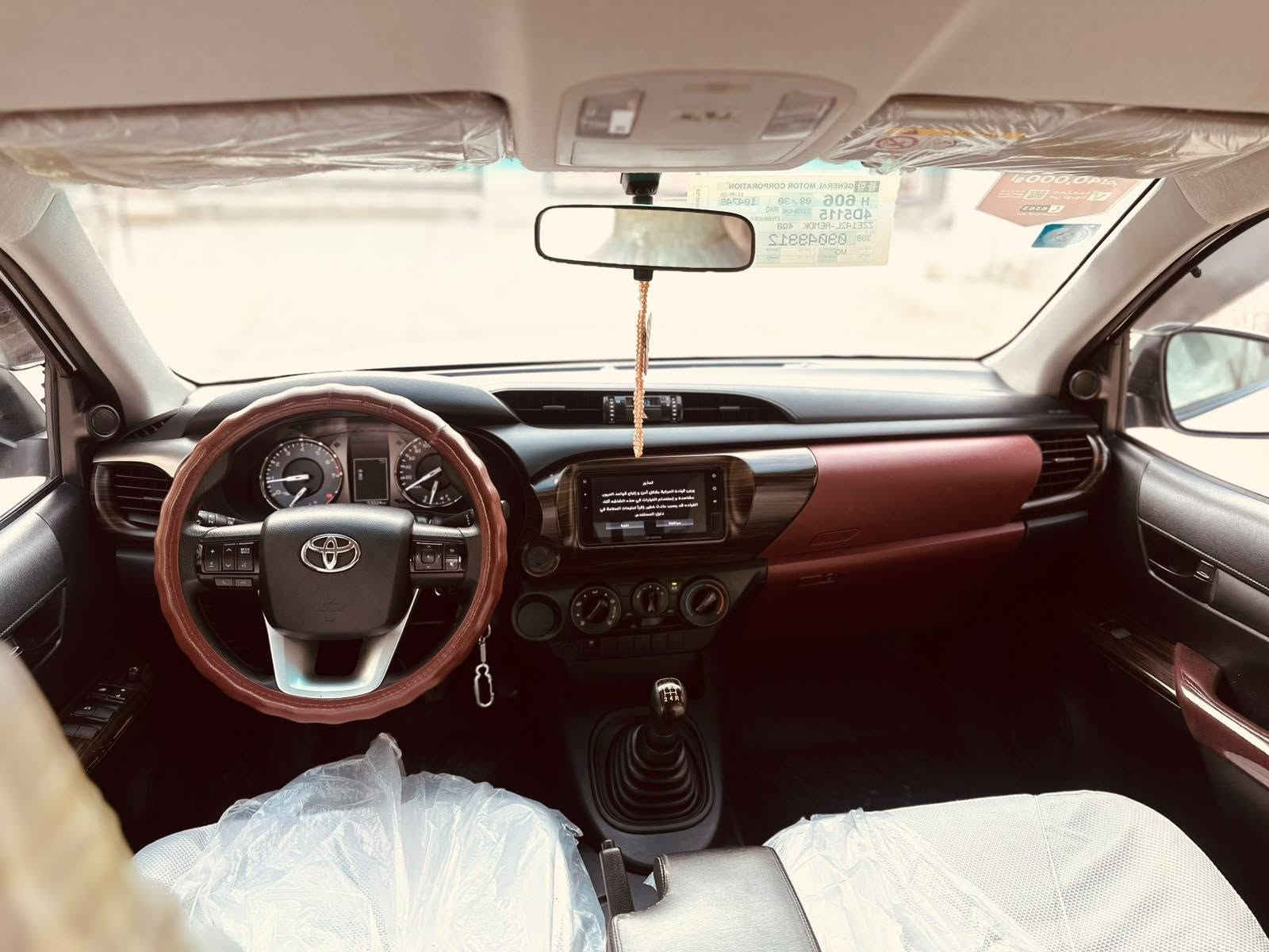 هايلوكس ٢٠٢٥ • ماشي ٥٠٠٠٠ • رقم واسط