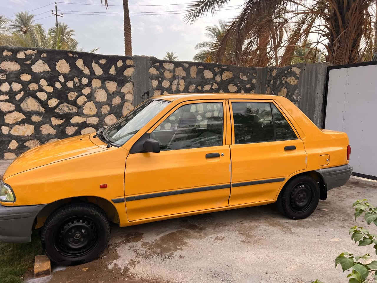 سايبا باسمي المكان بابل  السعر 35 وبيها مجال الاتصال ***********
