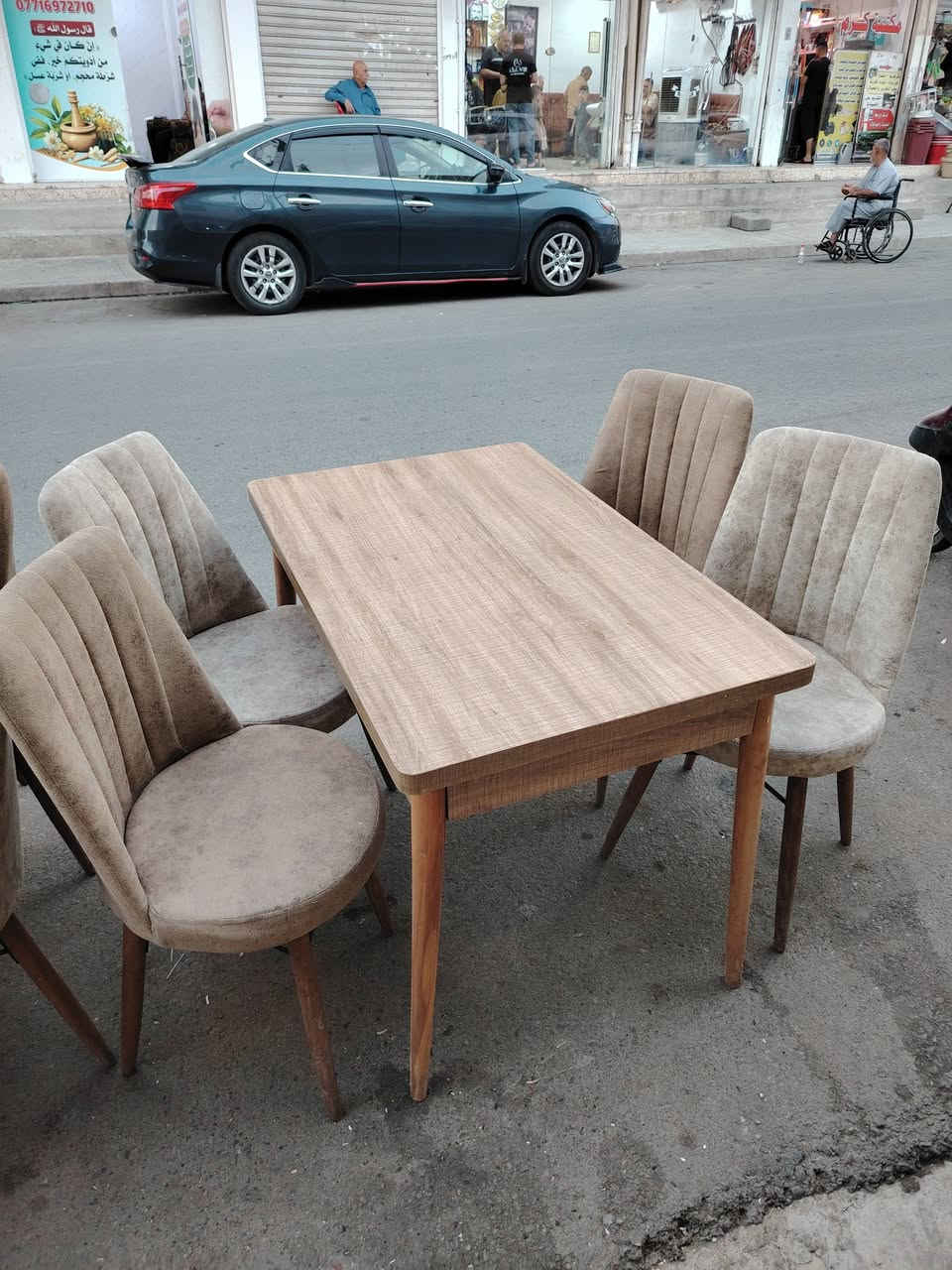 عرض خاص واخو البلاش ميز طعام صاجي خشابي مع اربع كراسي السعر 55 قفل من الاخير 🔐
ملاحضه يوجد كمية العنوان موصل جانب الأيمن منطقة العكيدات قرب مدرسة الرافدين مجاور سالم الخيرو الوكيل مقابل حجامة النور محلات الأخوين
